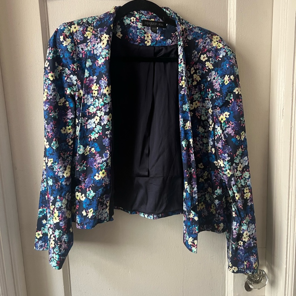 Cute floral blazer